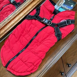 LuvGear Red Dog Puffer Vest with Harness. Size Large. Zip up on back.